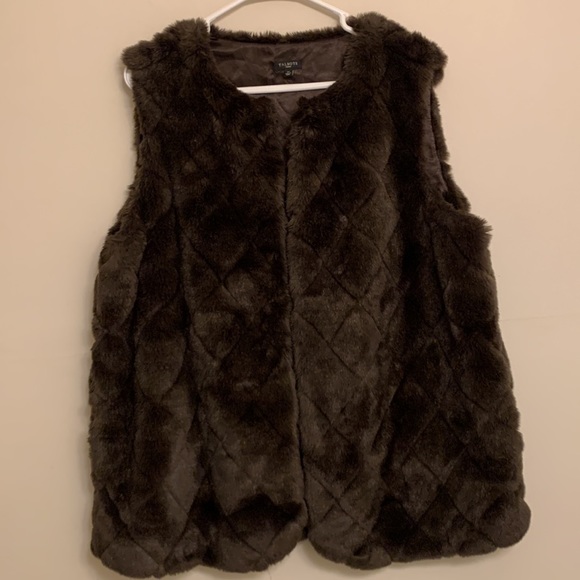Talbots Faux Fur Vest Dark Brown with pockets - Picture 1 of 11